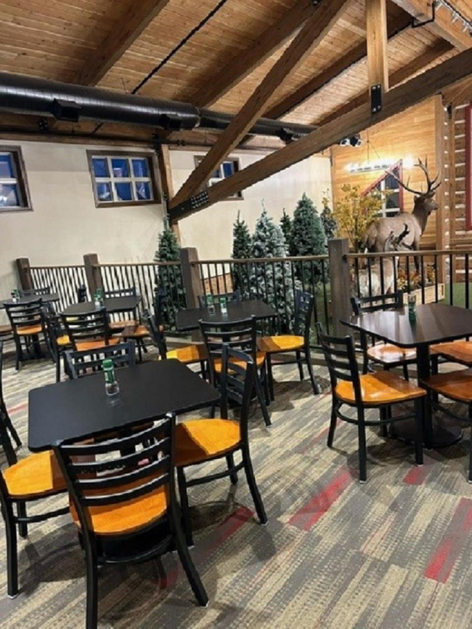 The Lodge At Mauston Extérieur photo